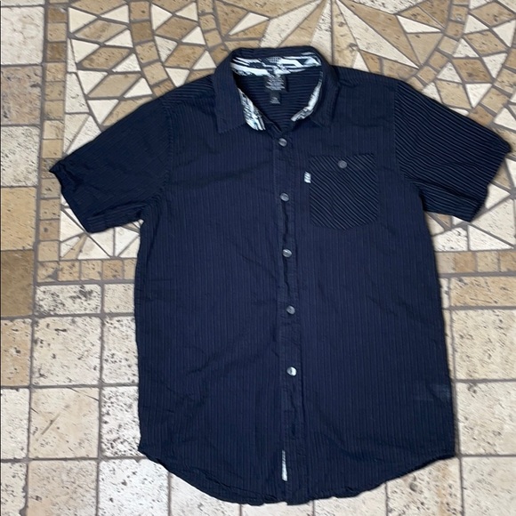 Boy’s Large Shawn White buttoned down shirt - Picture 10 of 10